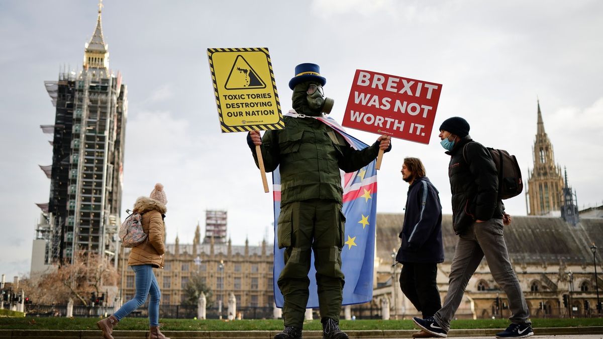 Brexit a pandemie: Trvalý pobyt? Čekejte dalších 5 let, slyšel český student